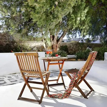 Erato Mykonos 3*