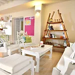 Erato Mykonos 3* 오르노스