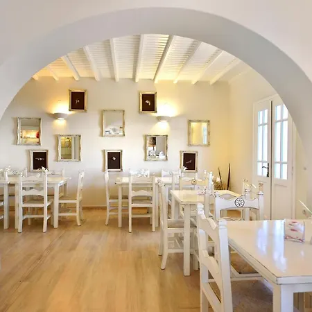 מלון Erato Mykonos 3*