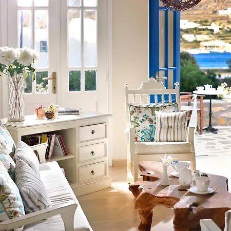 Erato Mykonos 3*