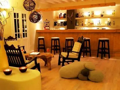 מלון Erato Mykonos 3*